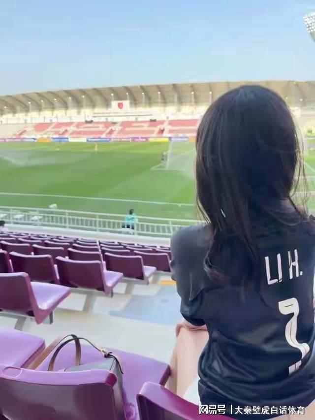 bob半岛体育-出线仅1天,中国队连收4个喜讯,李昊官宣女友,复仇乌兹别克有望